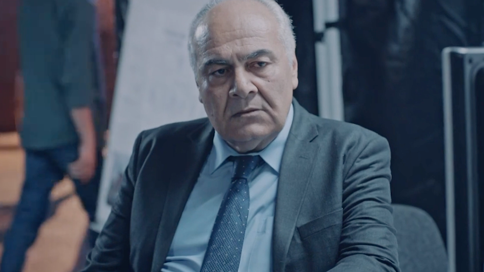 ÖĞRETMEN